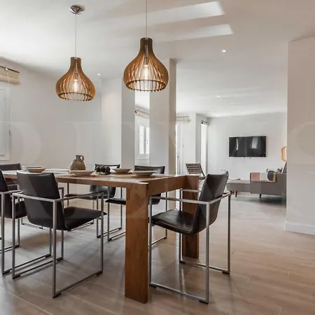 Idyllic And Spacious Apartment With Parking - Center By Rems Málaga Buitenkant foto